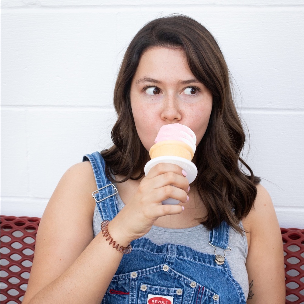 Meet your Posher, Amber